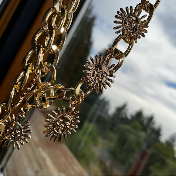 🌞 Sun Gold Chain Belt - Picture 4 of 7